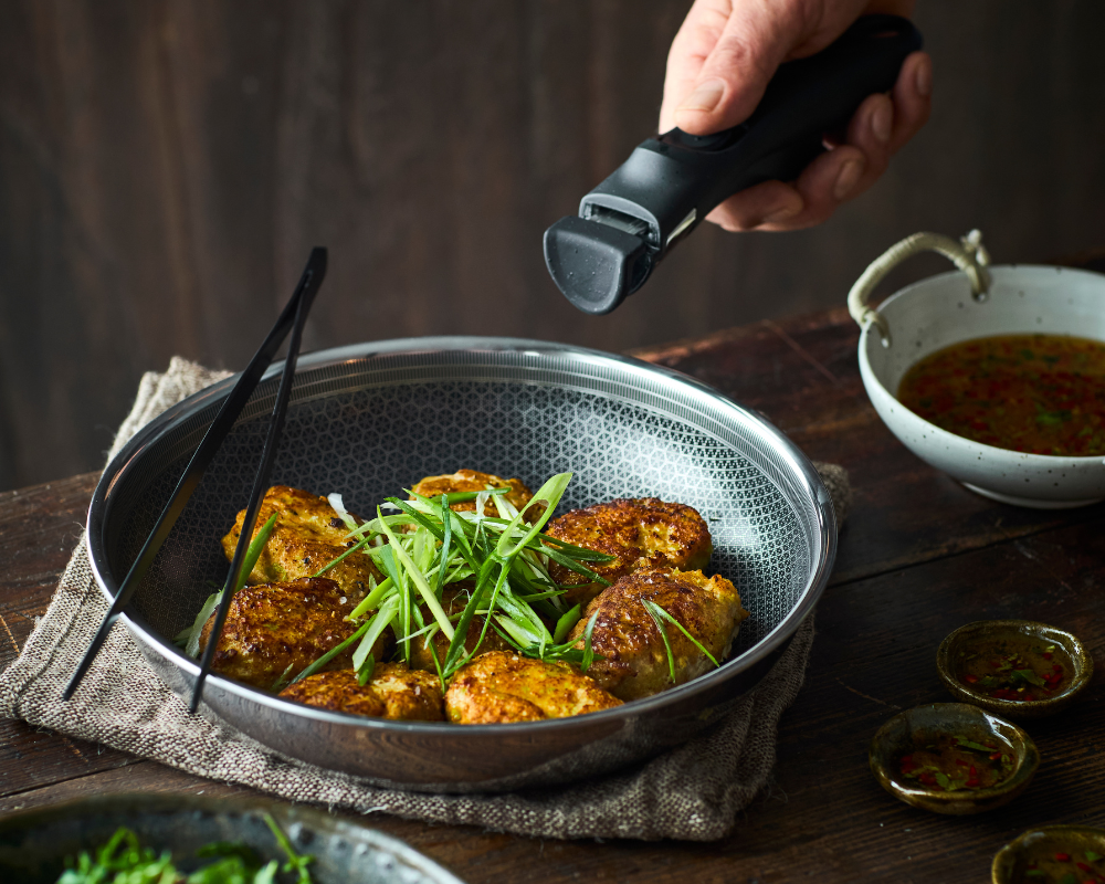 Rezept für Fish Cakes – knusprige Fischküchlein mit frischem Dip