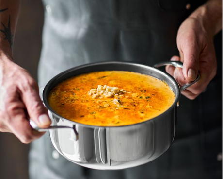 Cremige Zwiebelsuppe mit Perlgraupen