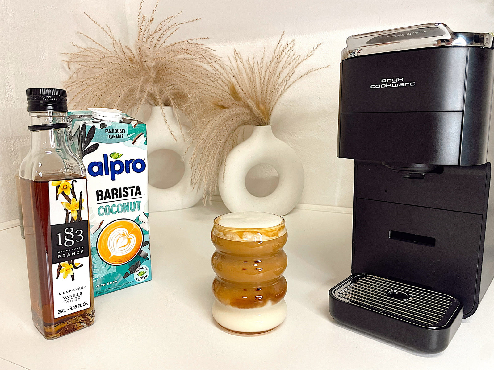 Coconut Iced Latte – Der Geschmack tropischer Gelassenheit