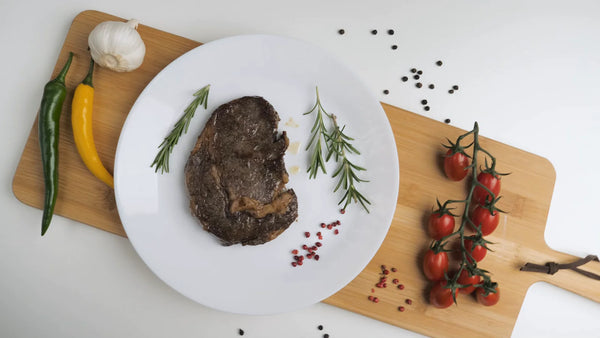 So braten Sie ein Ribeye-Steak mit einer Pfanne von ONYX Cookware