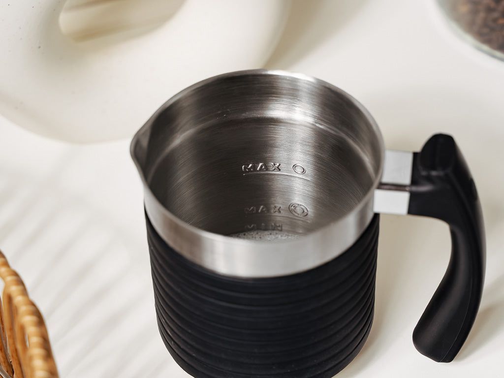 MILCHAUFSCHÄUMETASSE - 3