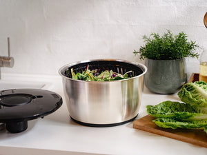 STAINLESS STEEL SALAD SPINNER - 5