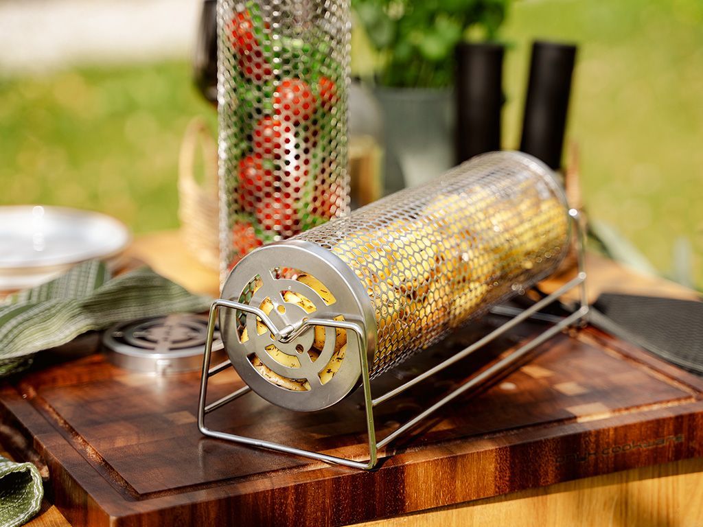 SET MIT GEMISCHTEN GRILLKÖRBEN