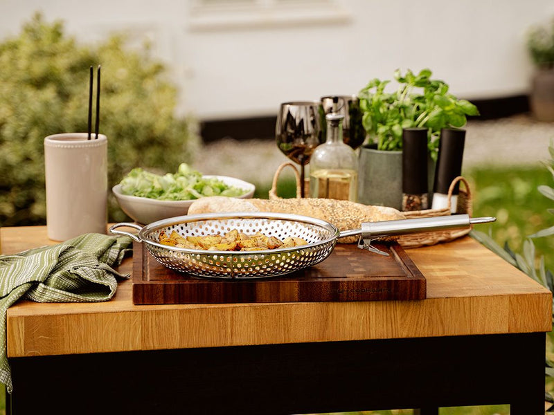 BBQ-GRILLPFANNE MIT ABNEHMBAREM GRIFF 28 CM