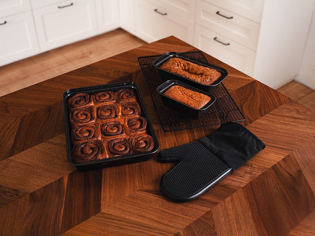 ESSENTIAL BAKING KIT - 5